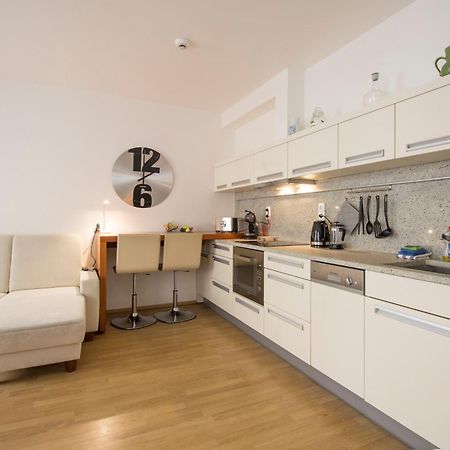 Luxurious Apartment Near Prague Castle Exteriör bild